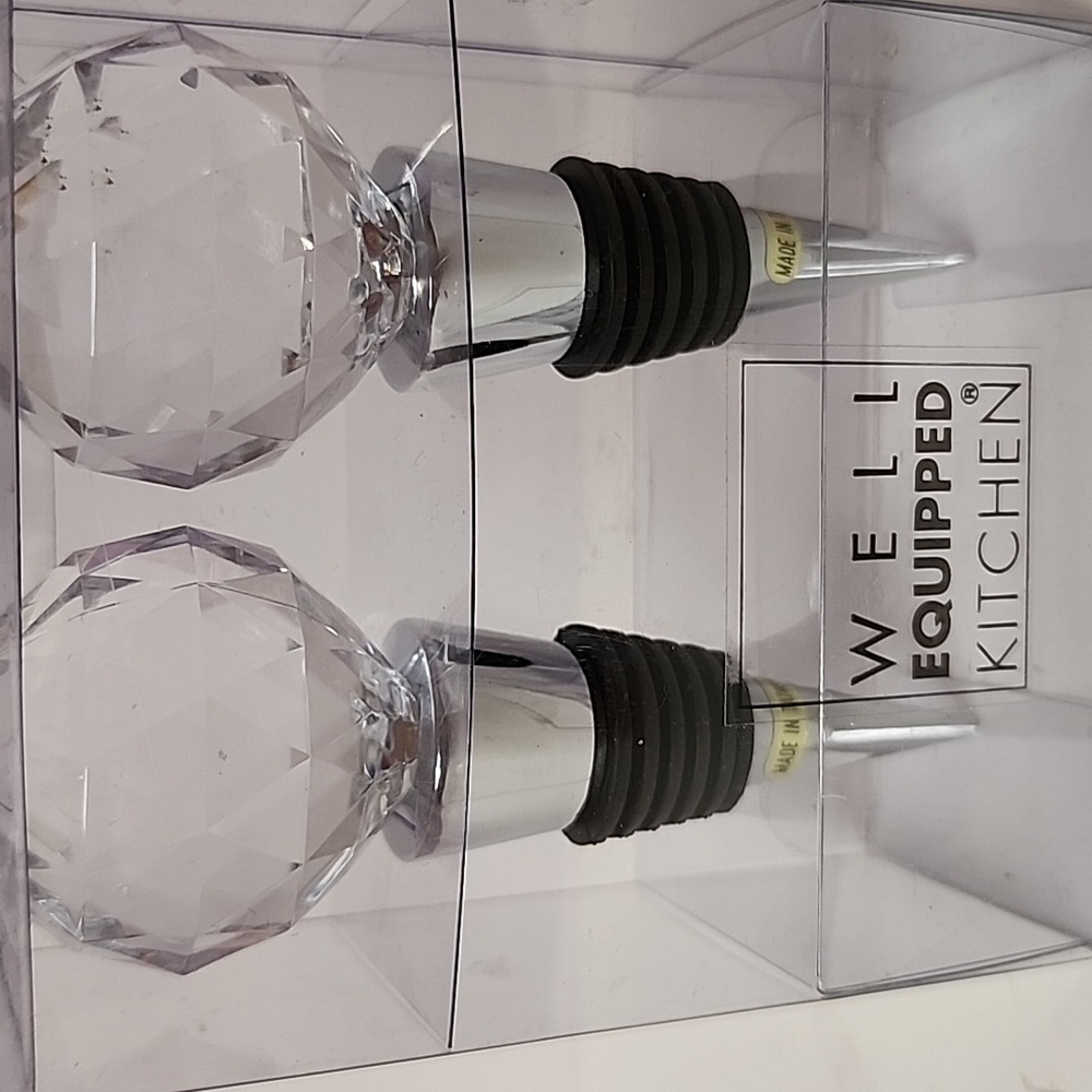 Crystal look wine bottle stoppers in original box